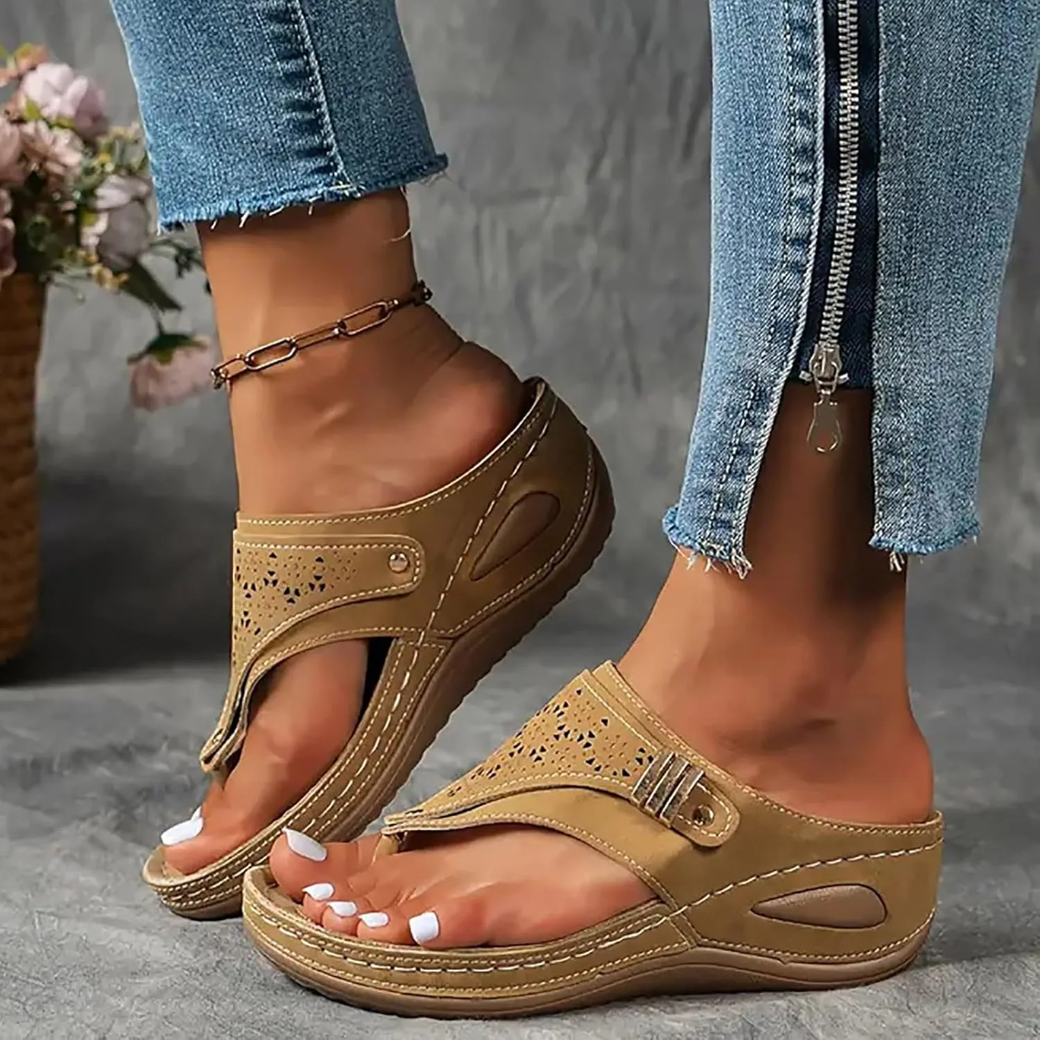 Avylays Orthopedic Sandals,Breathable Mesh Hollow Sports Sandals,Orthopedic Flip-Flops Summer Comfortable Sandals