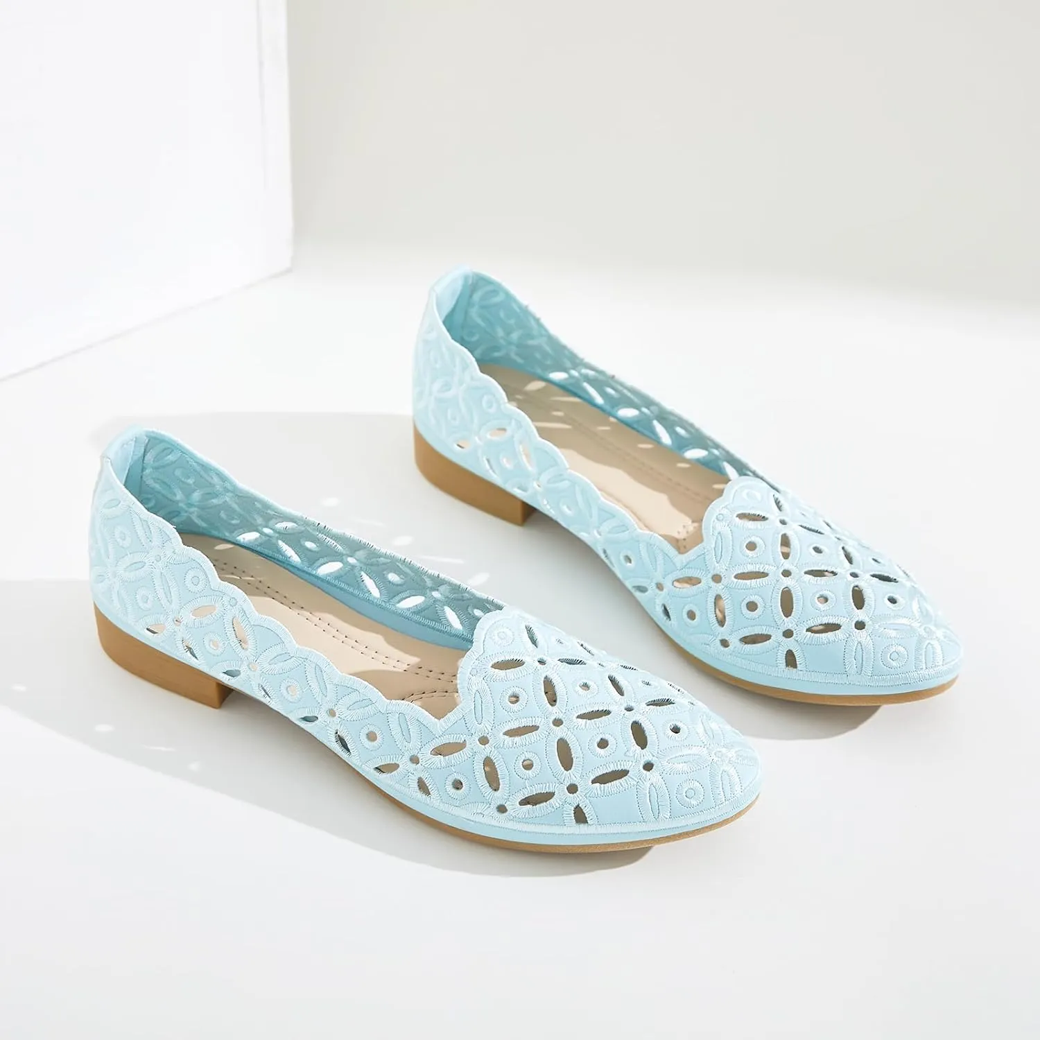 BABUDOG Womens Flats,Black and White Dress Flats with Flower Eyelets,Breathable Ballet Flats