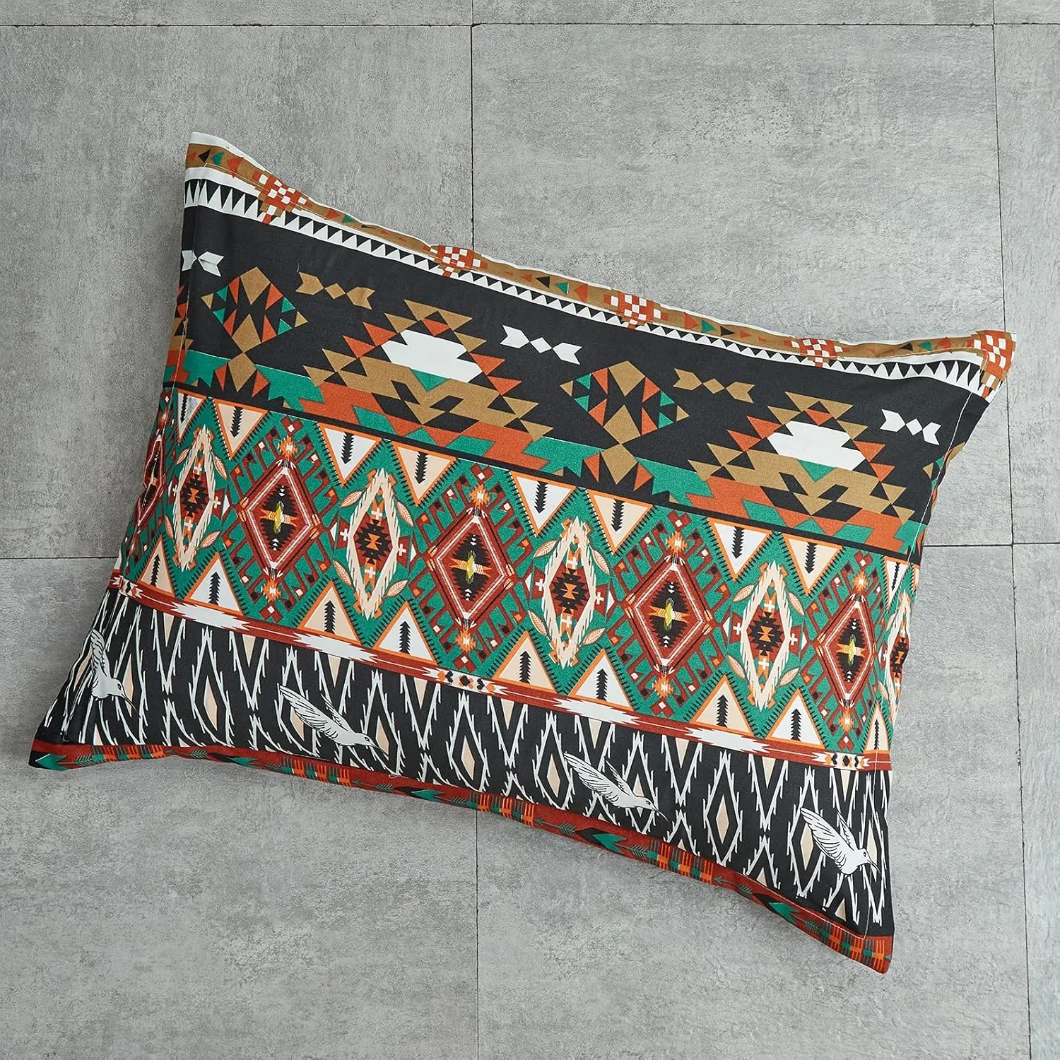 Flysheep 7 Pieces Boho Bed in a Bag Queen Size, Southwestern Bohemian Tribal Striped Printed, Reversible Bed Comforter Set (1 Comforter, 1 Flat Sheet, 1 Fitted Sheet, 2 Pillow Shams, 2 Pillowcases)