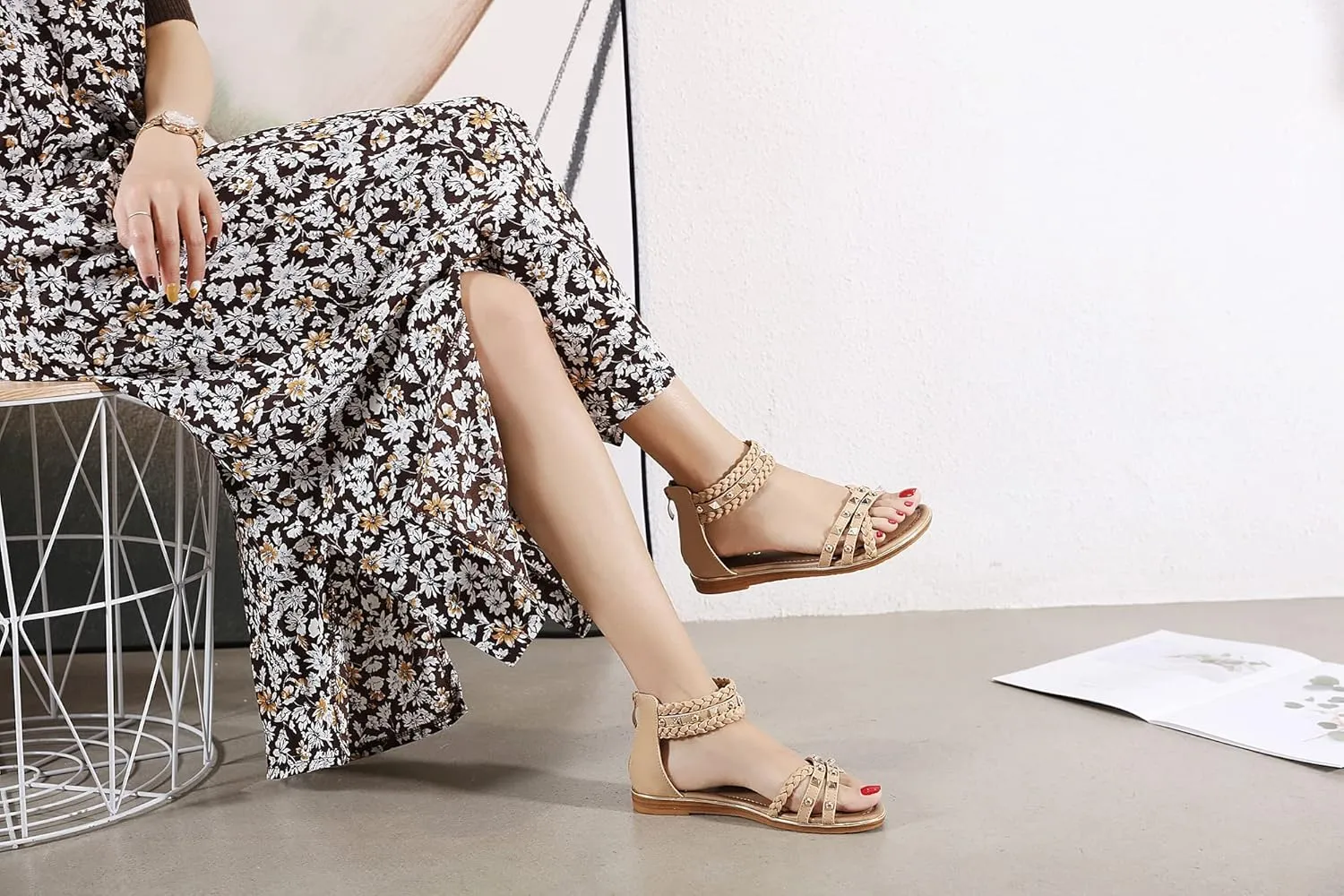 HNGHOU Women's Travel Flat Sandals Summer Casual Rhinestone Roman Flat Sandals Summer Shoes