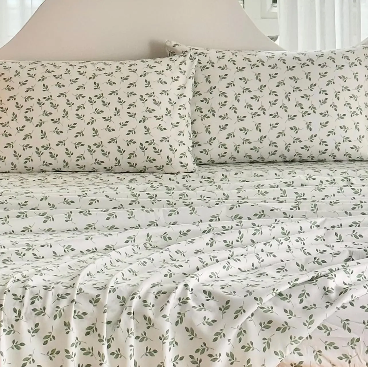 HYPREST Green Leaf Sheets King, Deep Pocket Sheets, 1800 Thread Count Leaf Bed Sheets Soft Breathable Cute Aesthetic Shabby Chic Bed Sheets, Oeko-Tex Certificated- Up to 18 Inch