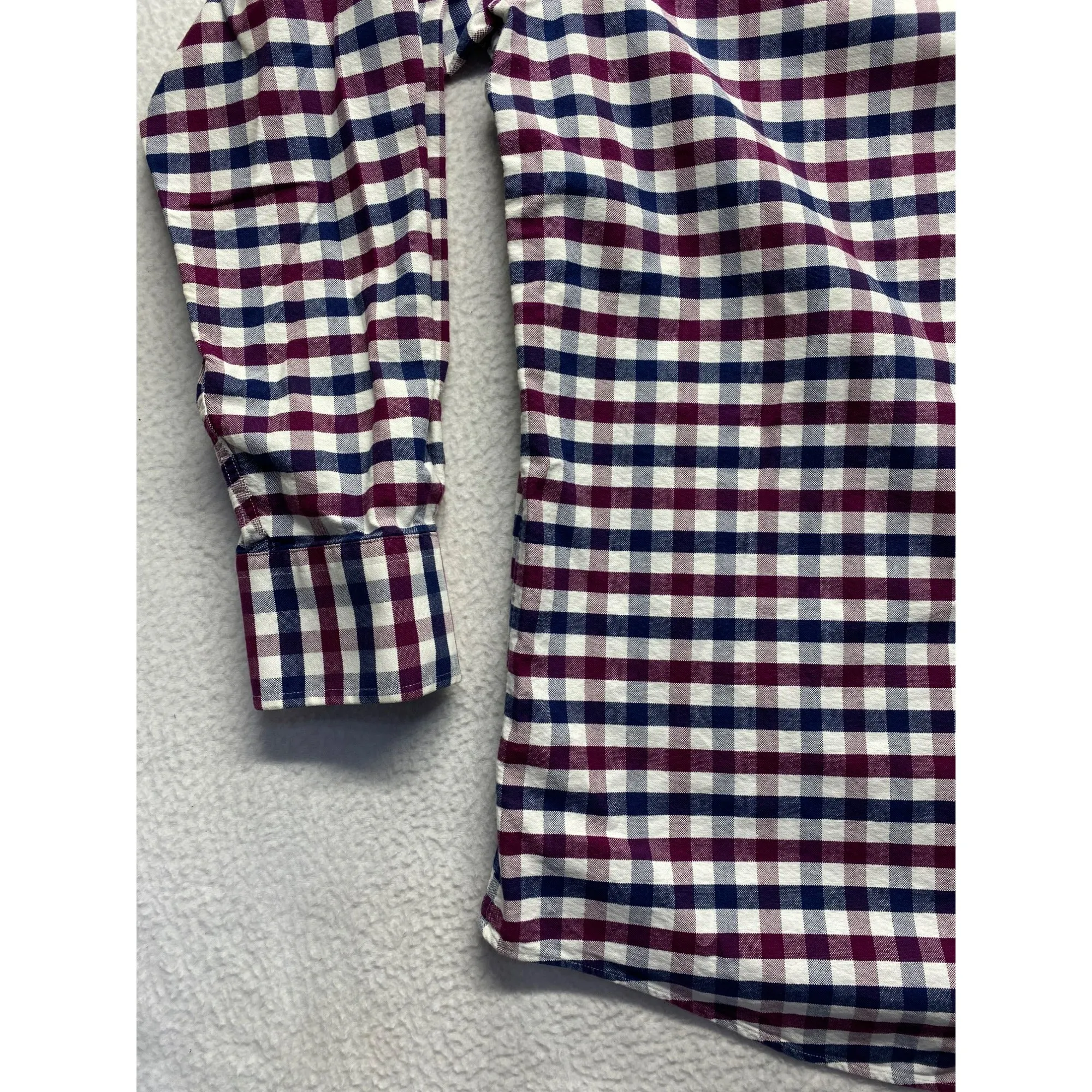 Men’s Charles Tyrwhitt Button Up #5786