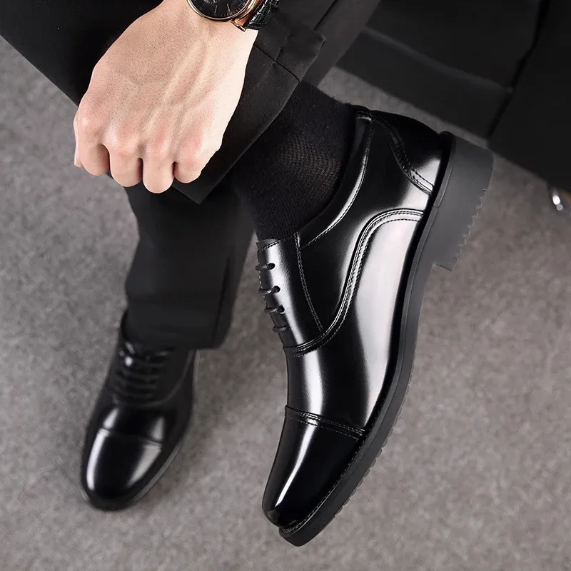 Men's Formal Patent Vegan Leather Oxford Shoes with Cap Toe Design | Eco-Friendly Materials for All Seasons