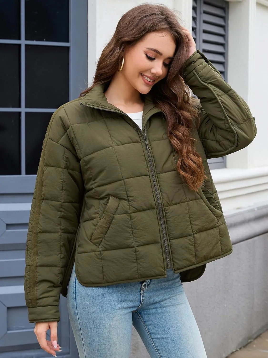 Muchpow Women's Lightweight Down Coat Long Sleeve Full Zipper Oversized Packable Short Puffer Jackets