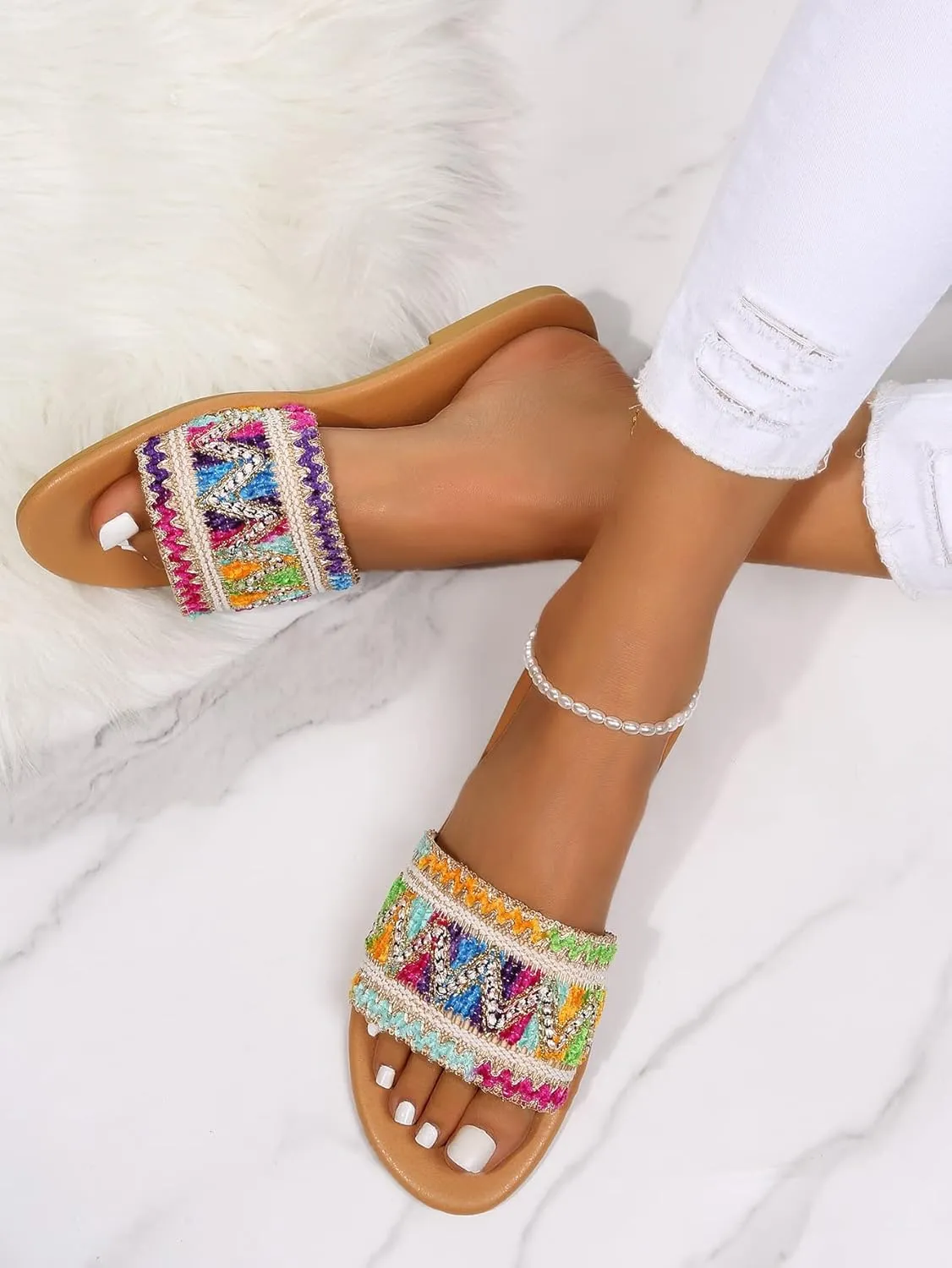 OYOANGLE Women's Boho Style Embroidered Flat Sandals Slide Sandals Fashion Flat Sandals Beach Slippers