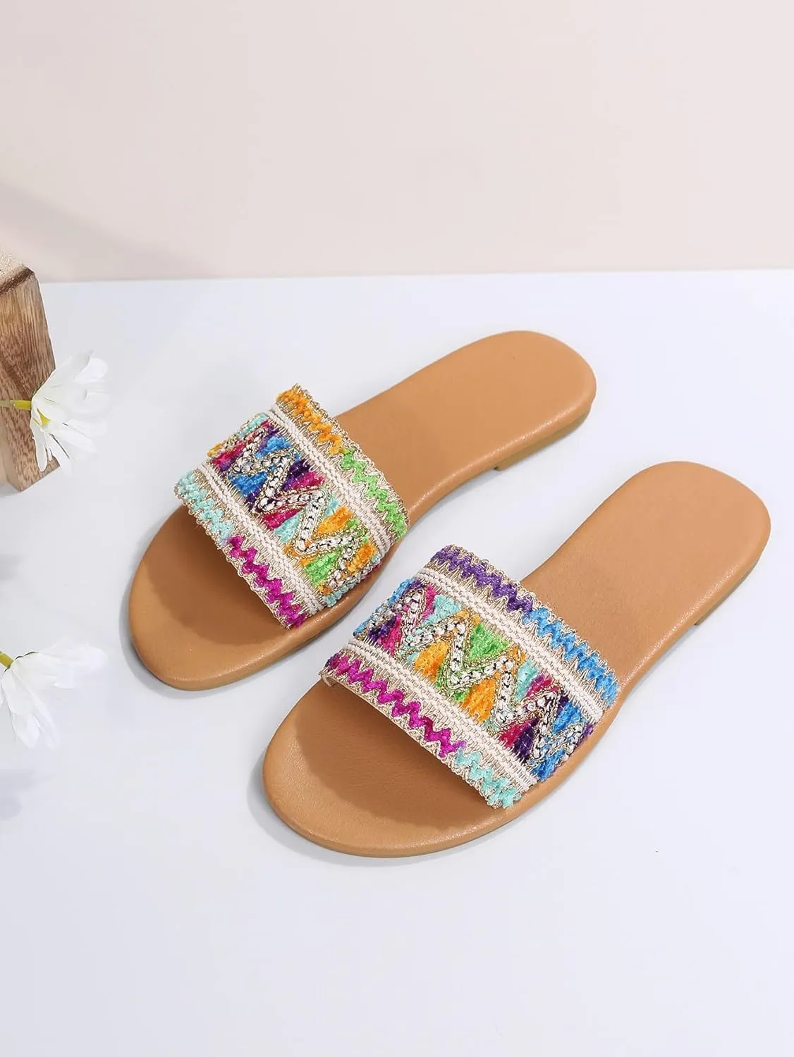 OYOANGLE Women's Boho Style Embroidered Flat Sandals Slide Sandals Fashion Flat Sandals Beach Slippers