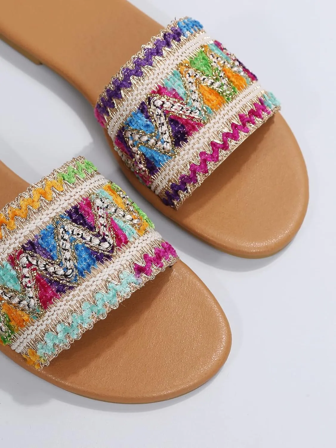 OYOANGLE Women's Boho Style Embroidered Flat Sandals Slide Sandals Fashion Flat Sandals Beach Slippers