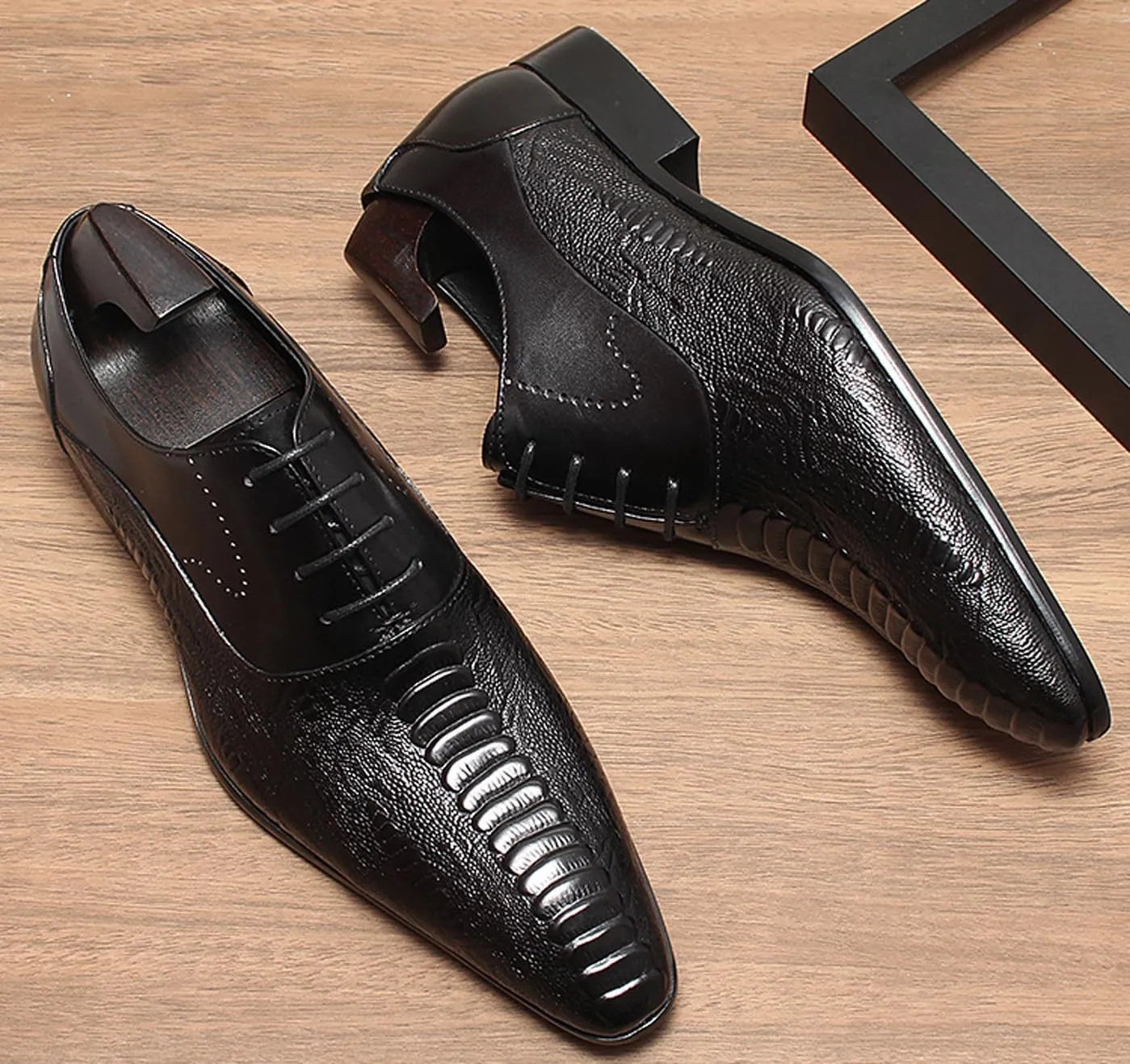Santimon Men’s Leather Oxford Dress Shoes – Classic Lace-Up Formal Derby Shoes with Crocodile Embossed Detailing, Anti-Slip Sole & Cushioned Insole for Business, Wedding & Party