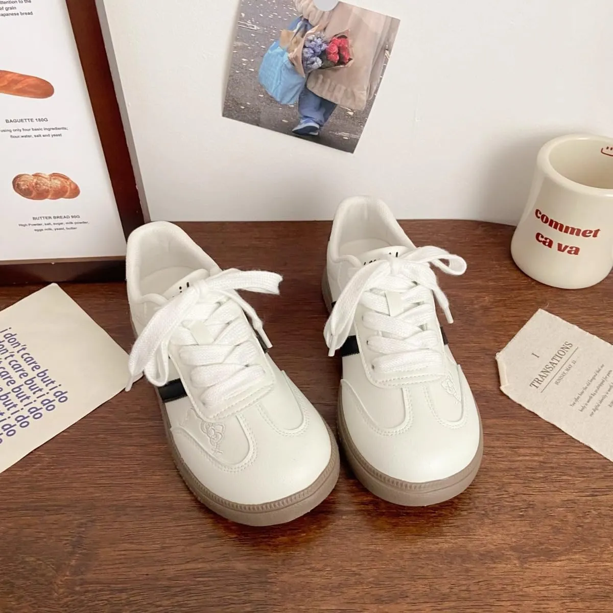 Women’s Kitty Retro German Trainer Sneakers – Fashion Casual Cat Detail Lace-Up Shoes, Anti-Slip Low-Top White Campus Style for Students