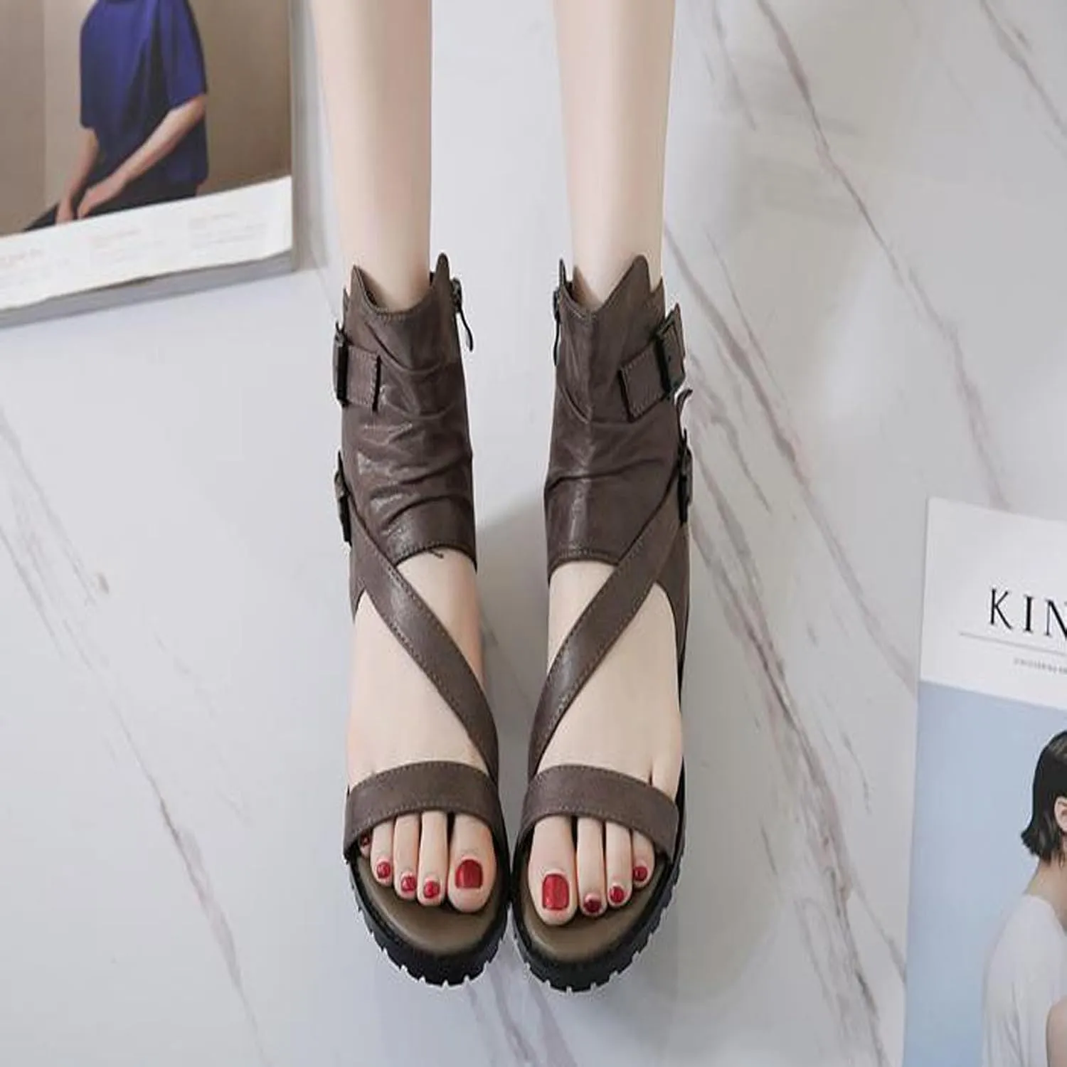 Women's Leather High Top Internal Increase Rome Sandals Boots Fashion Breathable Adjustable Buckle Strap Round Open Toe Flat Gothic Y2k Comfortable Non-Slip Party Casual Sandals