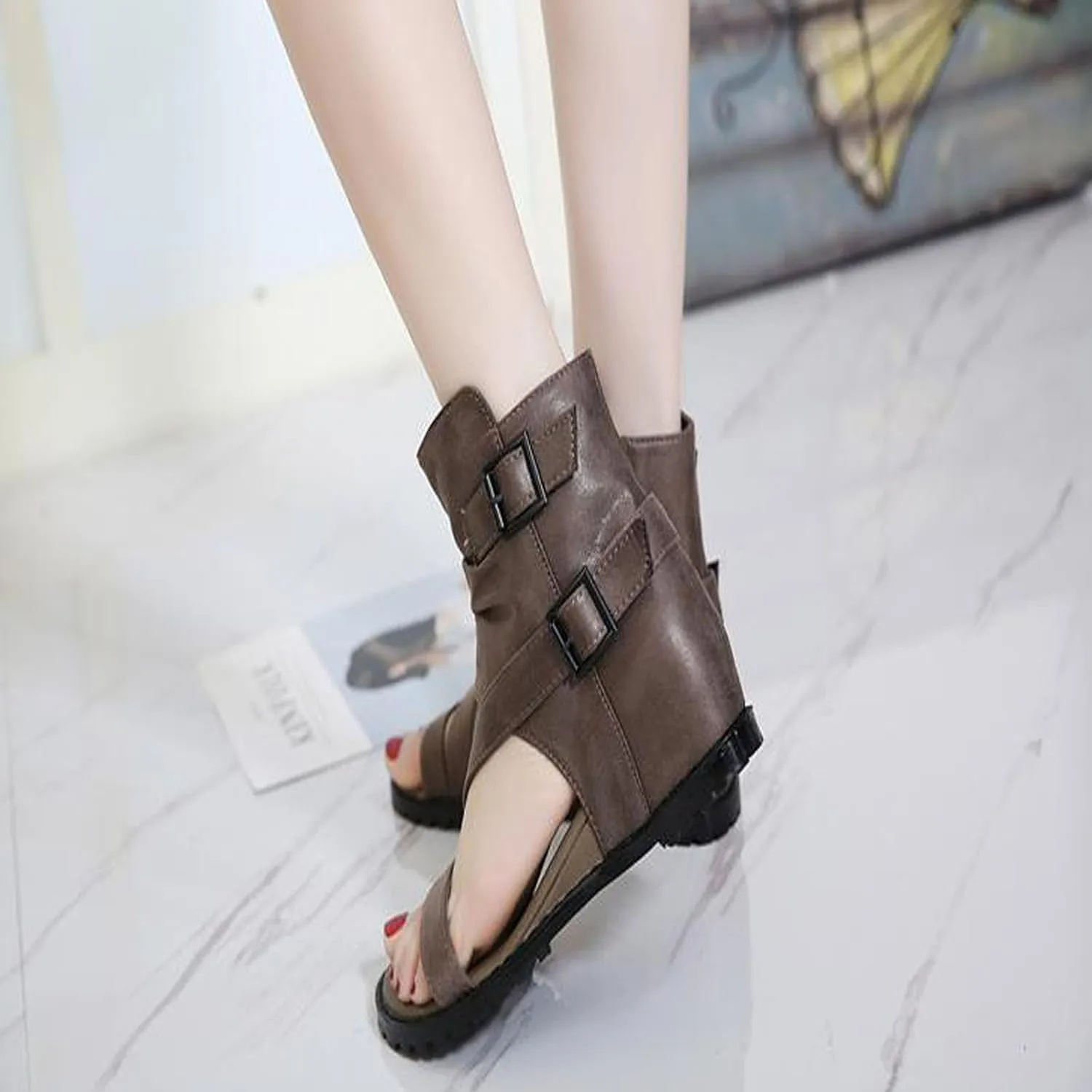 Women's Leather High Top Internal Increase Rome Sandals Boots Fashion Breathable Adjustable Buckle Strap Round Open Toe Flat Gothic Y2k Comfortable Non-Slip Party Casual Sandals