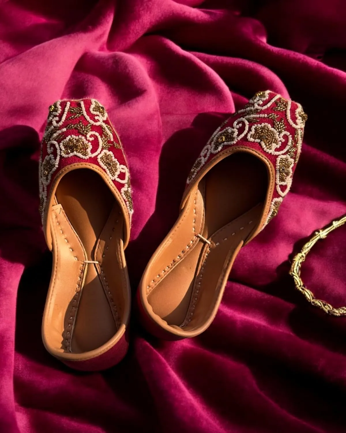 Women’s Traditional Handmade Jutti Khussa